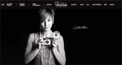 Desktop Screenshot of premiereportraitstudio.com